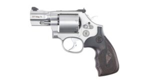 SMITH and WESSON MODEL 686 PERFORMANCE CENTER .357 MAGNUM REVOLVER