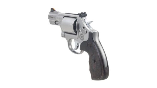 SMITH and WESSON MODEL 686 PERFORMANCE CENTER .357 MAGNUM REVOLVER