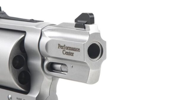 SMITH and WESSON MODEL 686 PERFORMANCE CENTER .357 MAGNUM REVOLVER